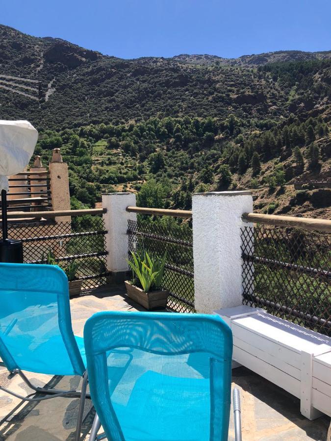 La Launa Apartamento Rural Trevelez Exterior photo