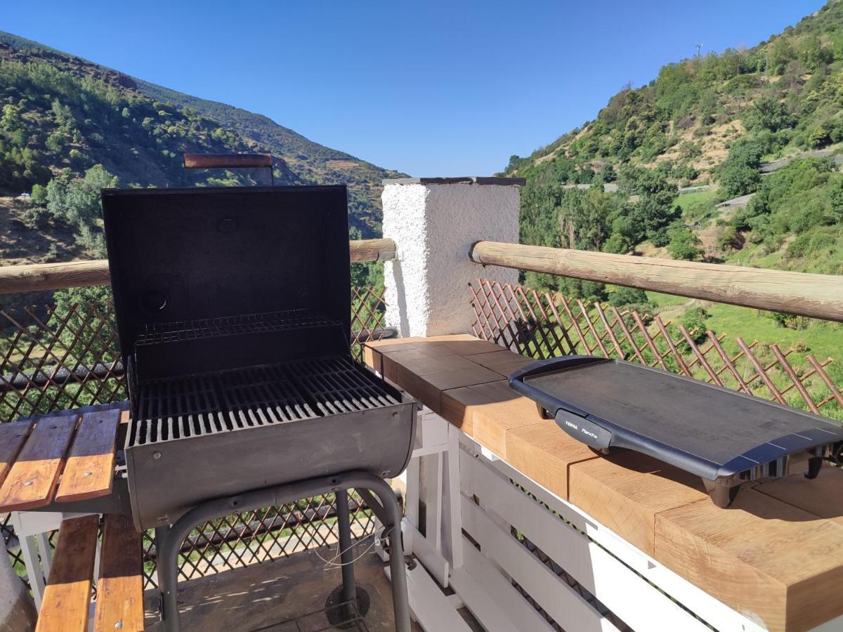 La Launa Apartamento Rural Trevelez Exterior photo